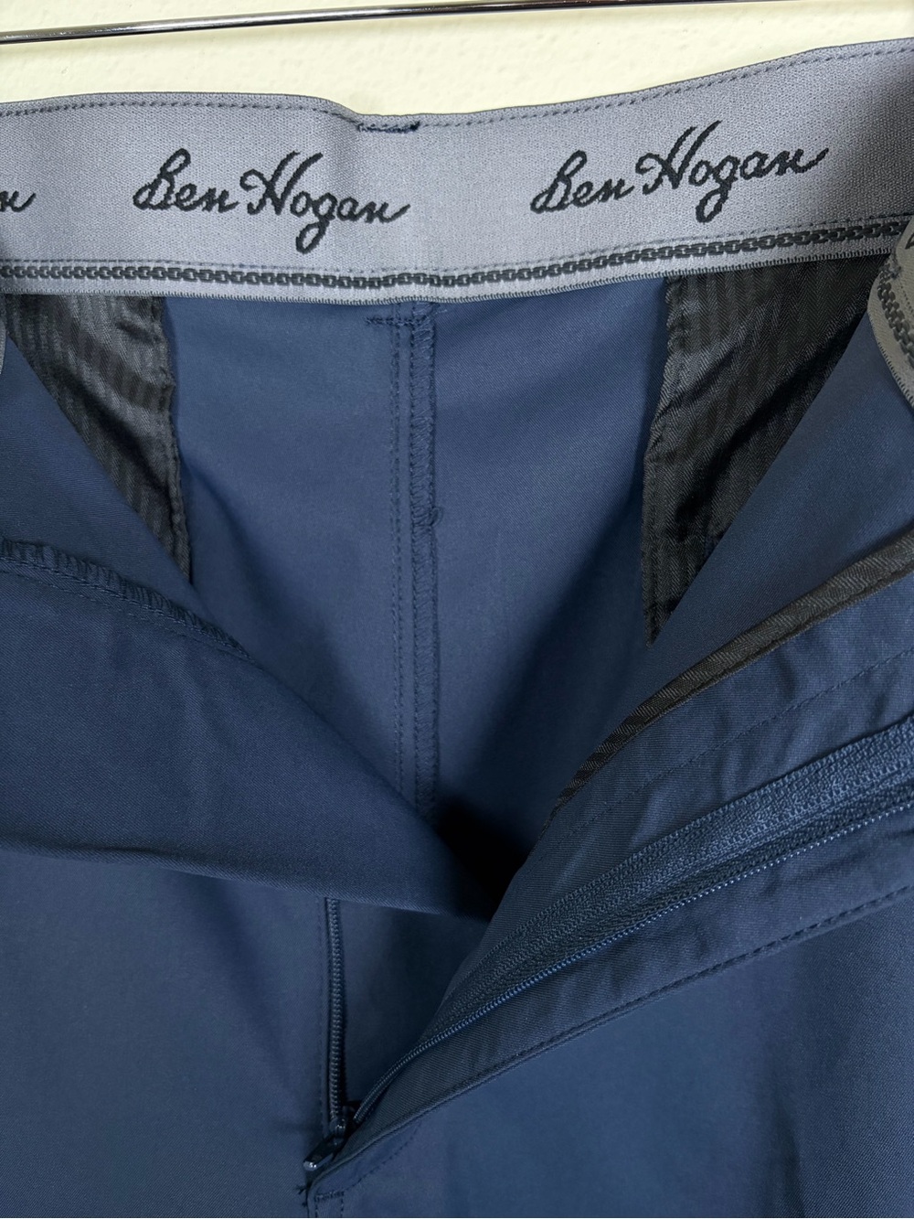 NWT Ben Hogan Performance Golf Shorts Men’s 46 Blue Stretch Moisture Wicking - Picture 4 of 5